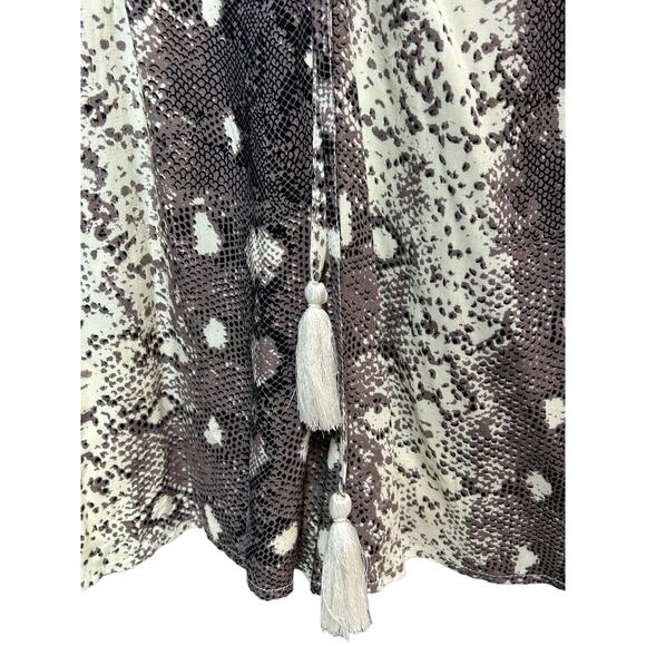 Entro Sleeveless V Neck Ruffle Leopard Romper‎ Multicolor Women's Size Medium - Picture 12 of 13